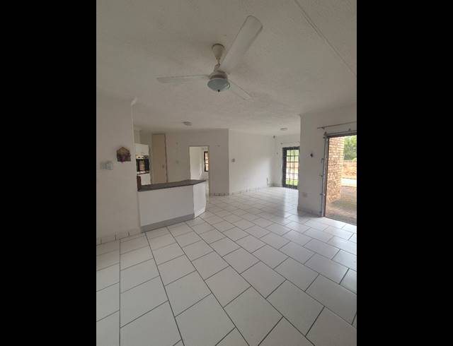 3 BEDROOM SECTIONAL TITLE FOR SALE IN MANABA BEACH
